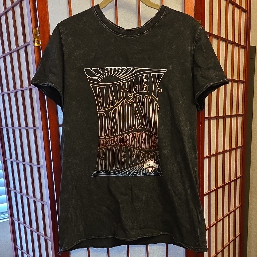 Harley-Davidson Distressed Black Tee with Bold Graphic